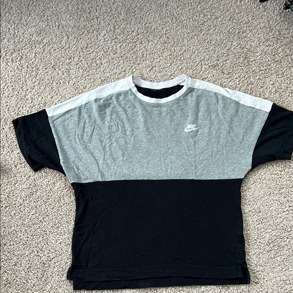 Nike Men's Colorblock Gray and Black Shirt